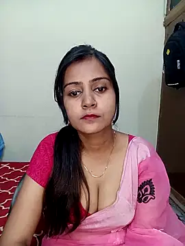 Miss-Riyasingh online show from 04/11/26, 01:37