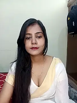 Miss-Riyasingh online show from 04/19/26, 04:34