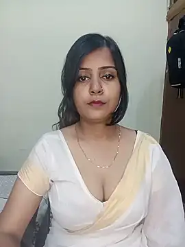 Miss-Riyasingh online show from 05/17/26, 05:20