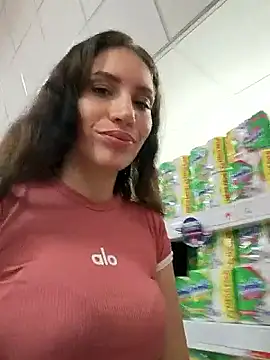 aurelialux online show from 09/18/25, 10:23