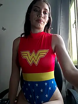 aurelialux online show from 09/22/25, 09:28