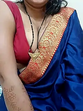 Snapshot of kaamuk_shweta chatting on 02/28/25, 07:37 kaamuk shweta online show from 02/28/25, 07:37
