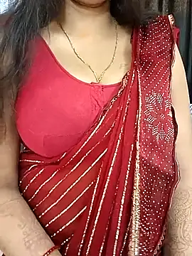 Snapshot of kaamuk_shweta chatting on 03/02/25, 04:17 kaamuk shweta online show from 03/02/25, 04:17