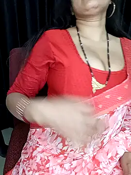 Snapshot of kaamuk_shweta chatting on 03/09/25, 04:22 kaamuk shweta online show from 03/09/25, 04:22