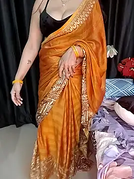 Snapshot of kaamuk_shweta chatting on 09/10/25, 09:59 kaamuk shweta online show from 09/10/25, 09:59