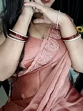 Snapshot of kaamuk_shweta chatting on 09/24/25, 09:07 kaamuk shweta online show from 09/24/25, 09:07