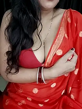 Snapshot of kaamuk_shweta chatting on 10/04/25, 09:57 kaamuk shweta online show from 10/04/25, 09:57