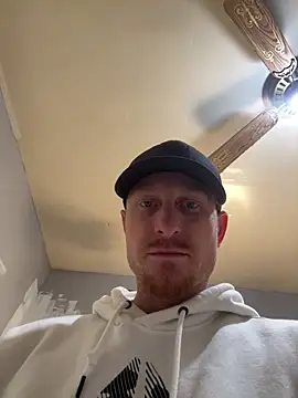 Snapshot of bigred0808 chatting on 02/08/26, 09:07 bigred0808 online show from 02/08/26, 09:07