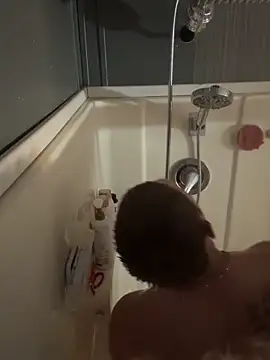 Snapshot of bigred0808 chatting on 02/19/26, 02:18 bigred0808 online show from 02/19/26, 02:18