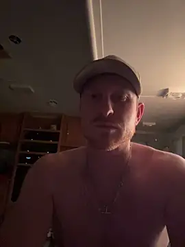 Snapshot of bigred0808 chatting on 04/01/26, 07:31 bigred0808 online show from 04/01/26, 07:31