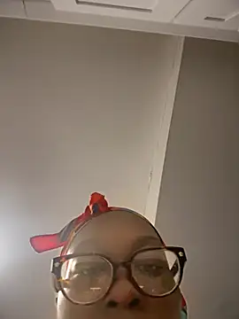 honeybrow online show from 03/21/26, 01:48