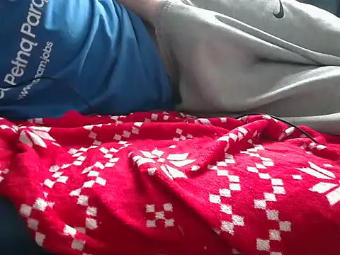 Snapshot of krissraw chatting on 10/18/25, 01:23 krissraw online show from 10/18/25, 01:23