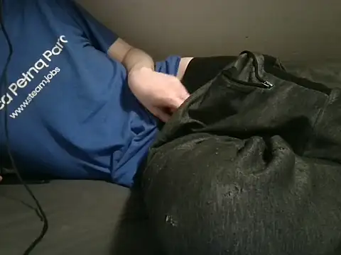 Snapshot of krissraw chatting on 03/06/26, 05:15 krissraw online show from 03/06/26, 05:15