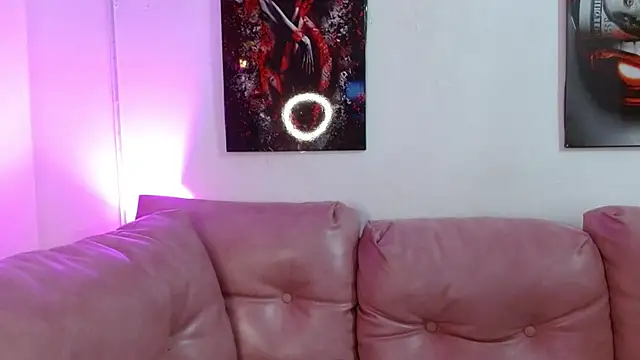 hinataleecs online show from 11/24/25, 09:14