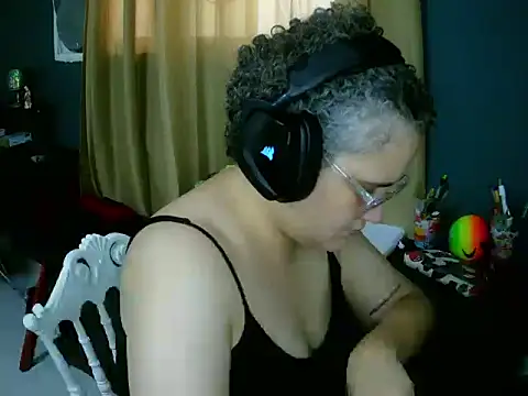 lolalicious 7583 online show from 02/05/26, 02:43