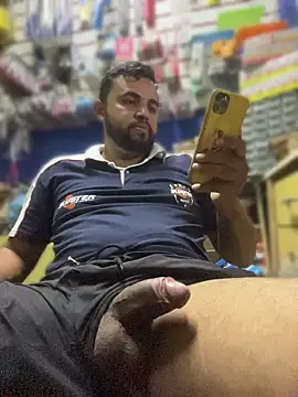 Sheik z o online show from 04/08/26, 02:17