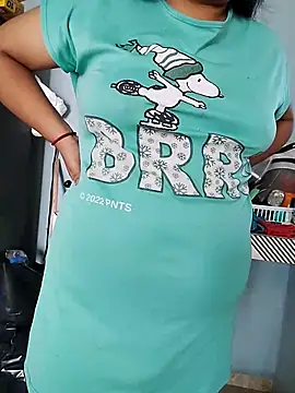 EmpaticBolillo online show from 04/15/26, 01:29