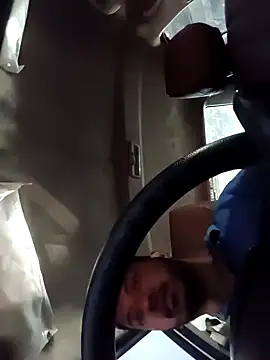 Snapshot of Mmm992170 chatting on 12/27/24, 12:56 Mmm992170 online show from 12/27/24, 12:56