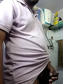 Snapshot of Mmm992170 chatting on 01/06/25, 05:41 Mmm992170 online show from 01/06/25, 05:41