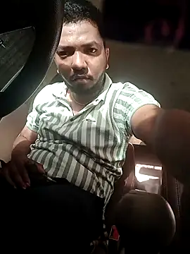 Snapshot of Mmm992170 chatting on 02/20/25, 11:53 Mmm992170 online show from 02/20/25, 11:53