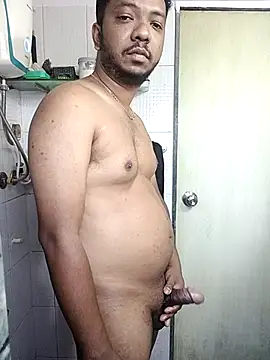 Snapshot of Mmm992170 chatting on 02/24/25, 03:55 Mmm992170 online show from 02/24/25, 03:55