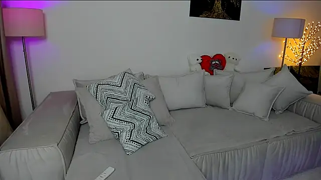 Queenofyouredreams online show from 03/08/25, 03:50