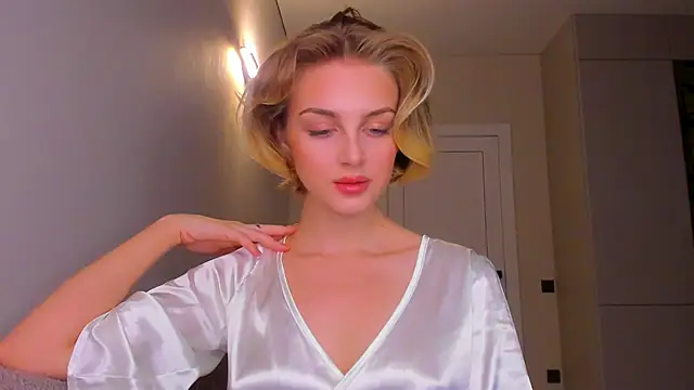 Snapshot of pretty_girlnextdoor chatting on 02/22/25, 05:57 pretty girlnextdoor online show from 02/22/25, 05:57