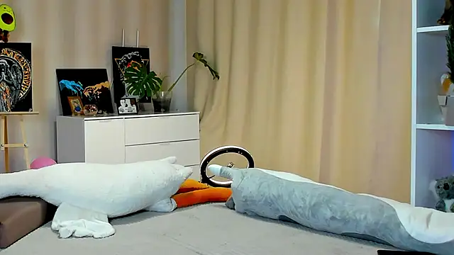 callmetori online show from 12/15/24, 08:30