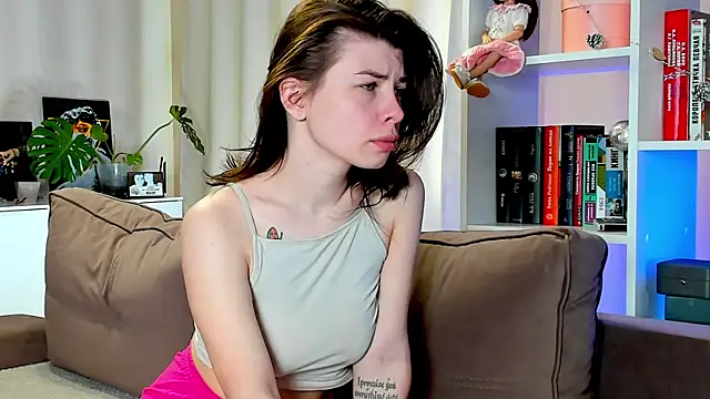 callmetori online show from 02/10/25, 08:31