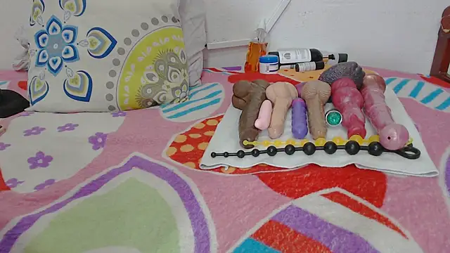 gina lis online show from 12/16/24, 02:27