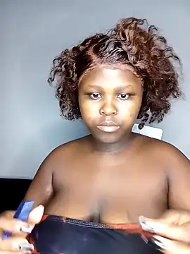 Dark Berry 26 online show from 02/05/26, 12:37