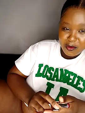 Dark Berry 26 online show from 03/17/26, 12:37