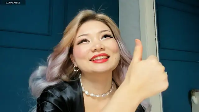 Snapshot of Xiao_Mei_ chatting on 12/29/24, 02:27 Xiao Mei  online show from 12/29/24, 02:27