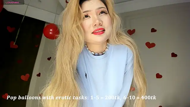 Snapshot of Xiao_Mei_ chatting on 02/15/25, 12:48 Xiao Mei  online show from 02/15/25, 12:48