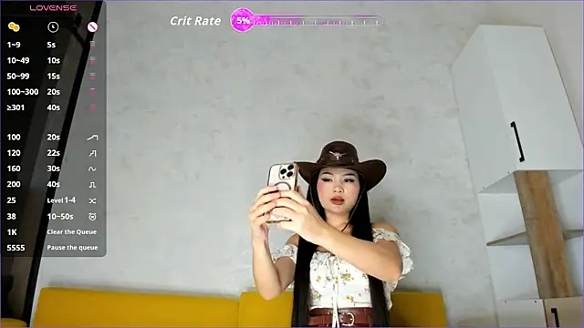 Snapshot of Xiao_Mei_ chatting on 10/24/25, 05:15 Xiao Mei  online show from 10/24/25, 05:15