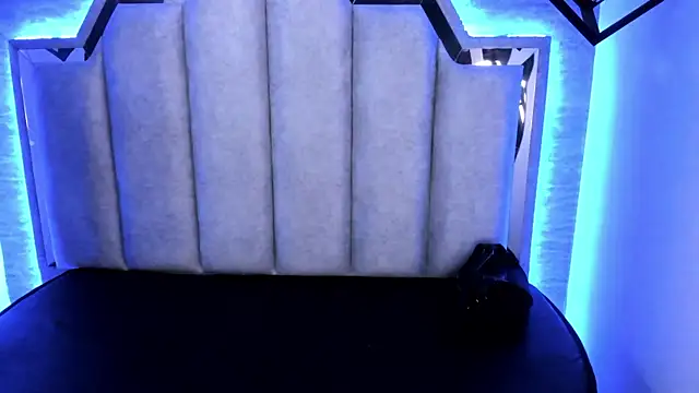  alaia collway  online show from 03/19/25, 12:12