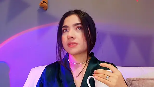 adara johnson   online show from 07/11/26, 12:08