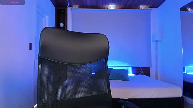 Tifanny Jhoson online show from 01/29/25, 07:53