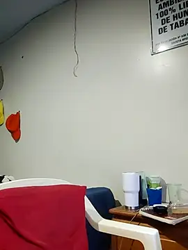 Snapshot of FitGeorge chatting on 11/09/25, 05:06 FitGeorge online show from 11/09/25, 05:06