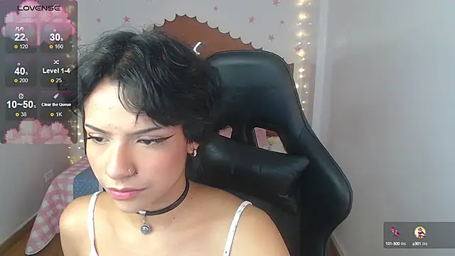 Snapshot of kathina_t chatting on 12/14/24, 04:42 kathina t online show from 12/14/24, 04:42