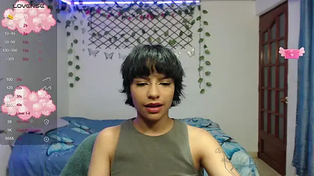 Snapshot of kathina_t chatting on 10/04/25, 11:14 kathina t online show from 10/04/25, 11:14