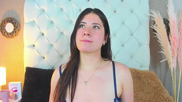 ValeryLovee online show from 02/03/25, 09:41