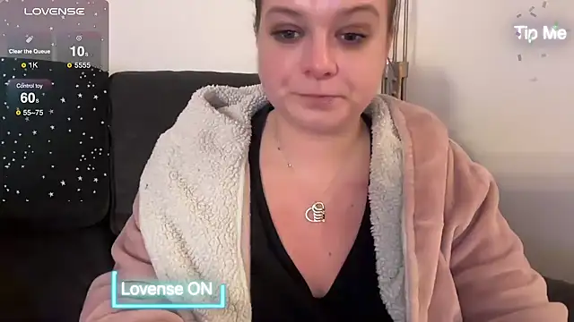 NaughtyWifeUK online show from 12/14/24, 09:35