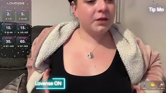 NaughtyWifeUK online show from 01/19/25, 01:21