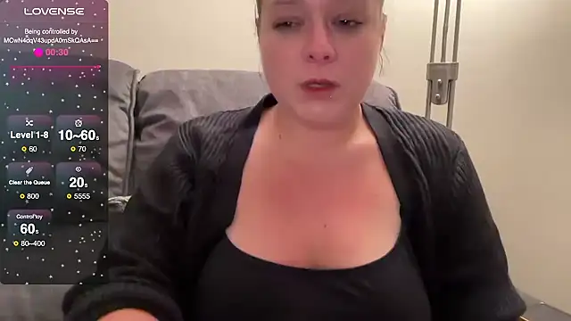 NaughtyWifeUK online show from 09/24/25, 12:25