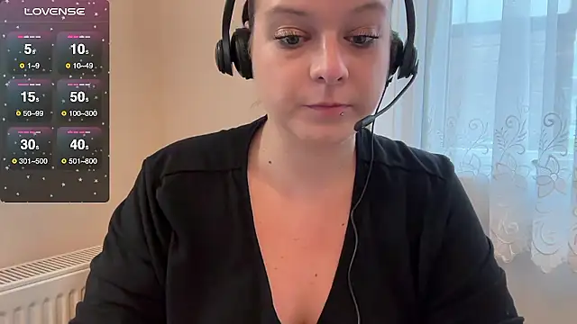 NaughtyWifeUK online show from 01/08/26, 10:06