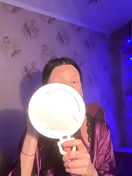 Starry Siren online show from 12/16/25, 05:40