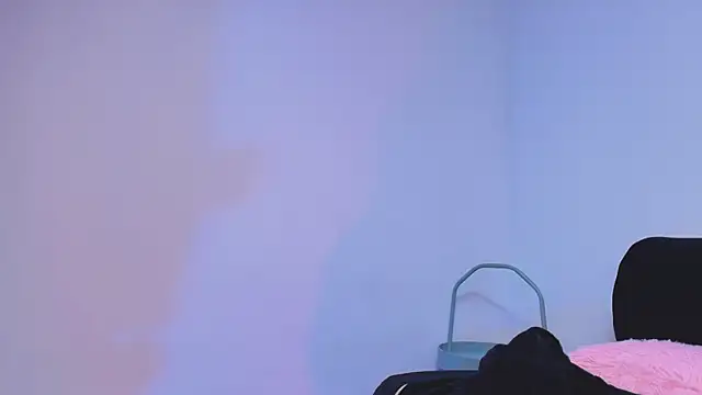 Snapshot of Brenda__gomez chatting on 02/27/25, 03:26 Brenda gomez online show from 02/27/25, 03:26