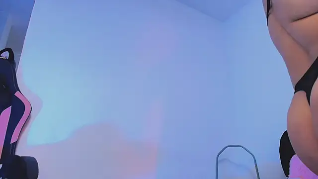 Snapshot of Brenda__gomez chatting on 03/04/25, 05:03 Brenda gomez online show from 03/04/25, 05:03