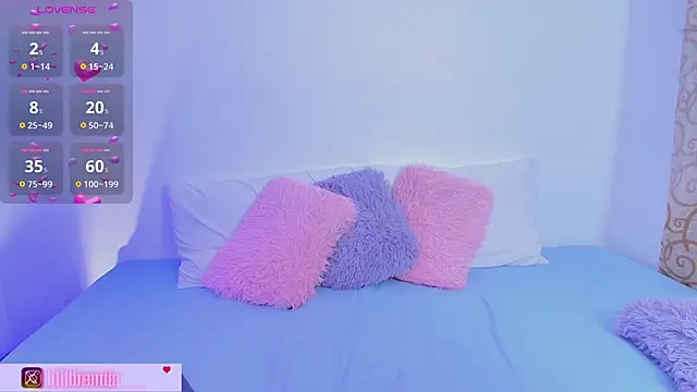 Snapshot of Brenda__gomez chatting on 02/19/26, 05:14 Brenda gomez online show from 02/19/26, 05:14